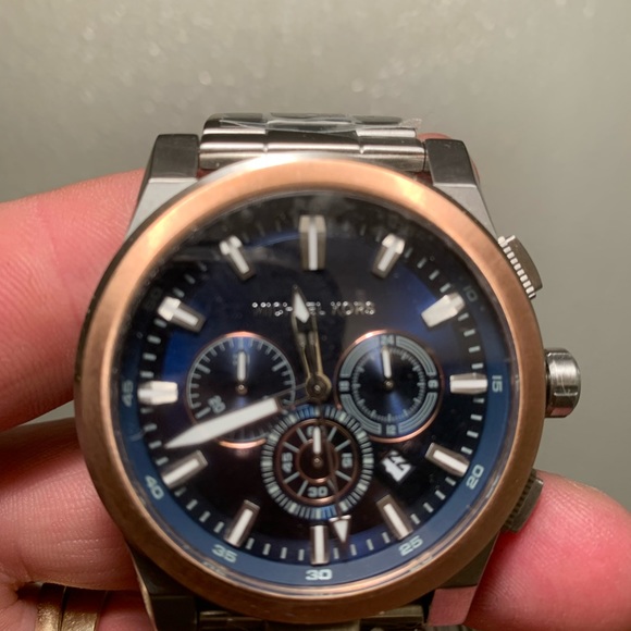 MK men’s watch - Picture 2 of 5